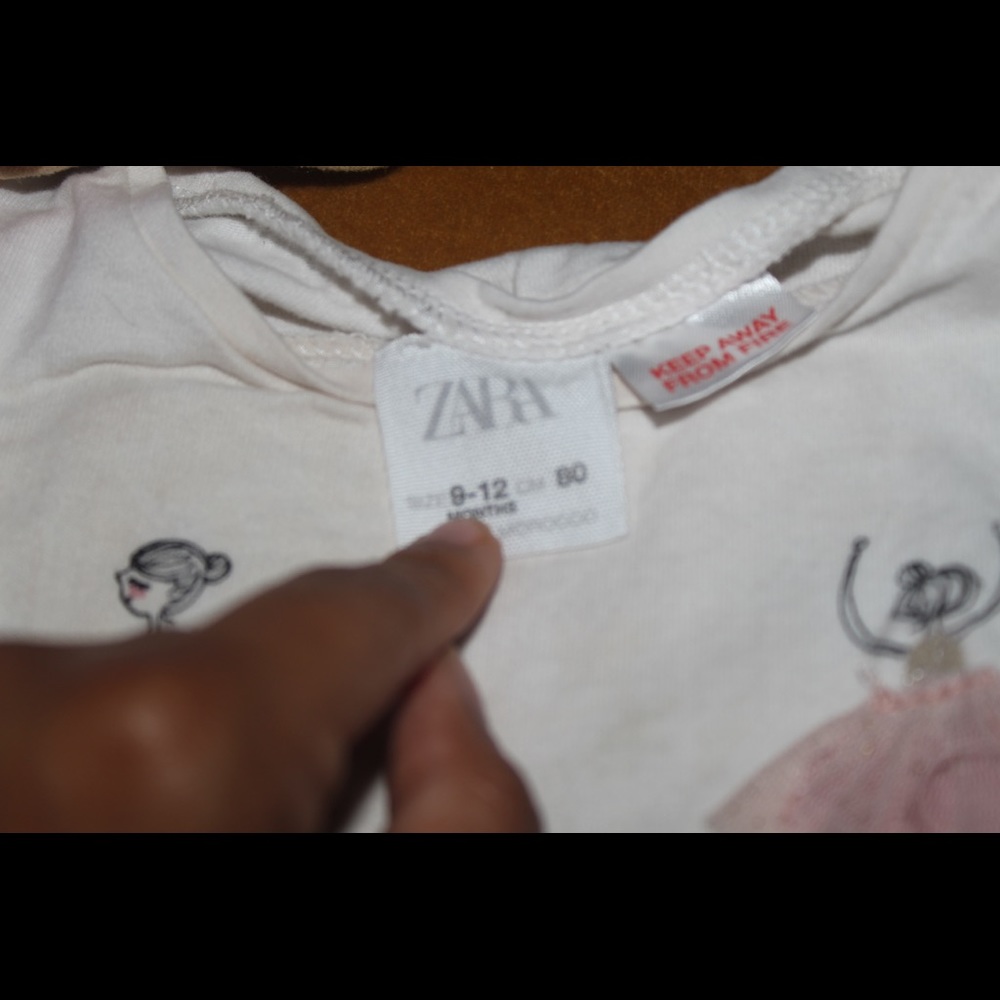 Zara t-shirt - Picture 2 of 2